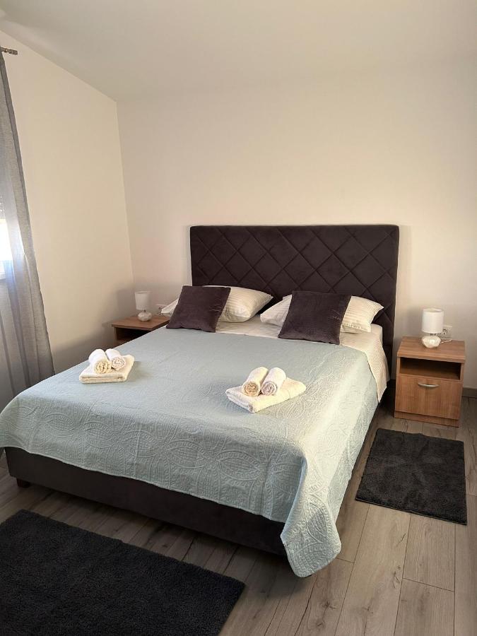 Kaštel Sućurac Apartment Marko With A Beautiful View Of The Sea מראה חיצוני תמונה
